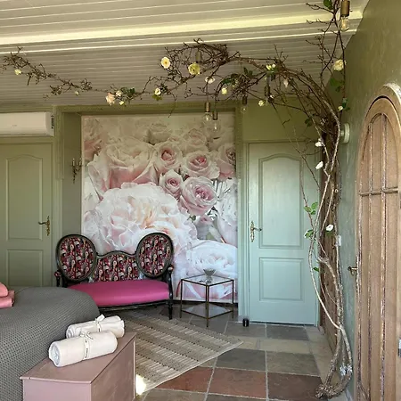 La Demeure Des Poetes D'hotes Mouzieys-Panens