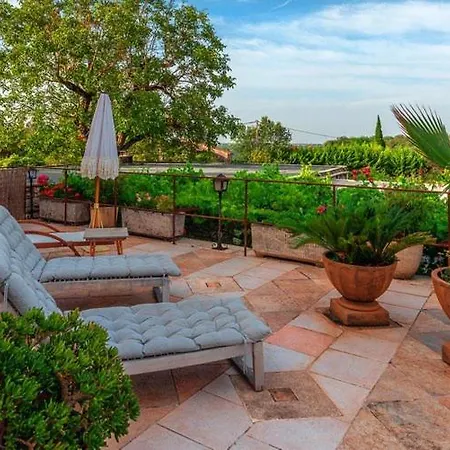 Πανσιόν La Demeure Des Poetes D'hotes Mouzieys-Panens