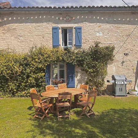 La Demeure Des Poetes D'hotes 3* Mouzieys-Panens