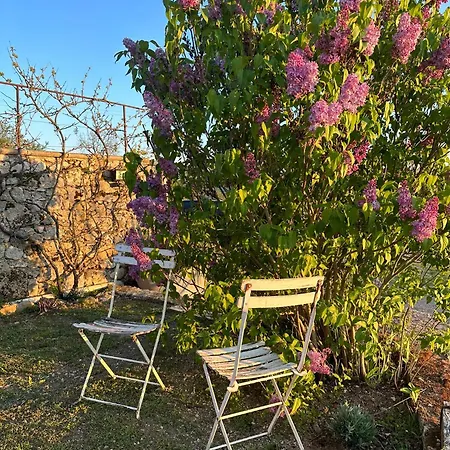 La Demeure Des Poetes D'hotes Maison d'hôtes