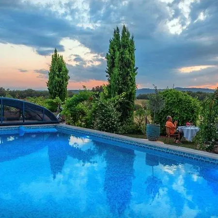 بيت ضيافة La Demeure Des Poetes D'hotes Mouzieys-Panens